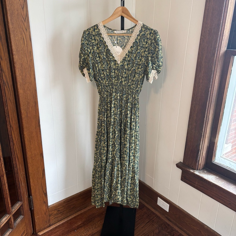 Rusttydustty Women’s Small Green Paisley Lace Trim Maxi Dress Cottagecore Slit